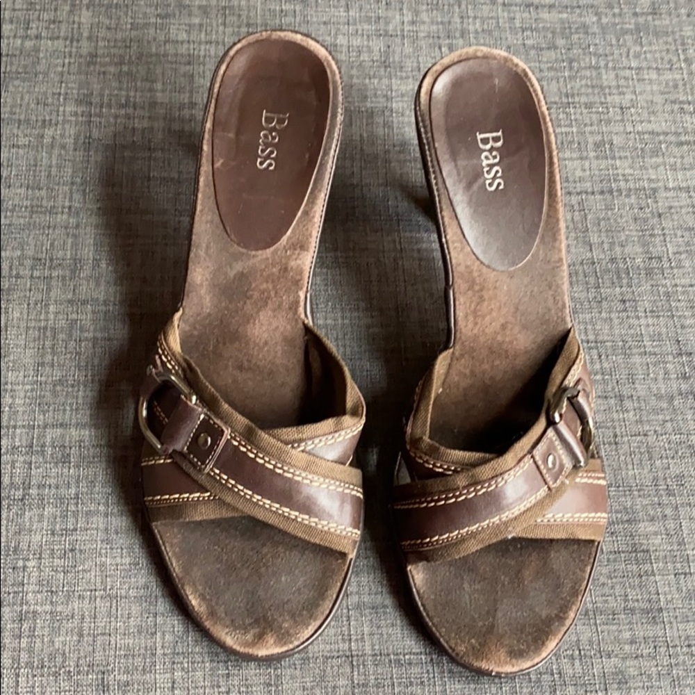 Bass Buckle Mule Clog Block Heel Sandal 9 Slip On